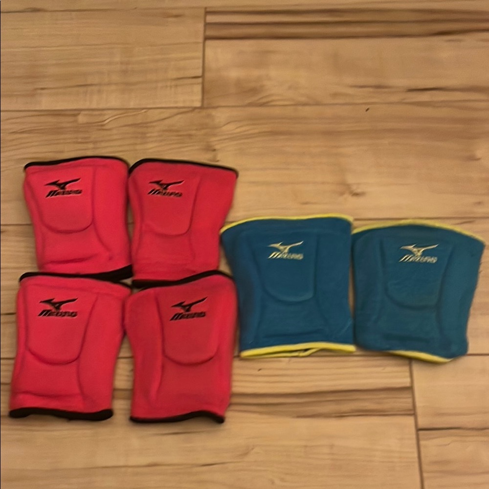 Mizuno Volleyball Knee Pads bundle/lot of 3